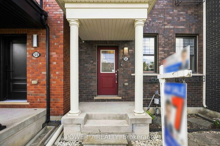 Property Photo: 55 Ludwig Court ON L4A 1Y6