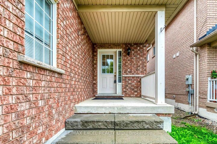 Property Photo: 50 Casabel Drive ON L6A 3L7