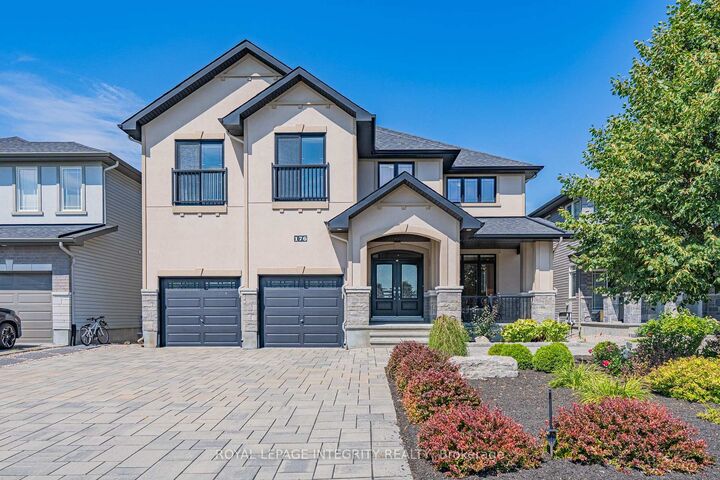 176 Escarpment Crescent — photo 1