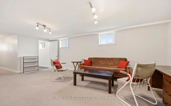 Property Photo:  3454 Oakglade Crescent Lower Level  ON L5C 1X5 