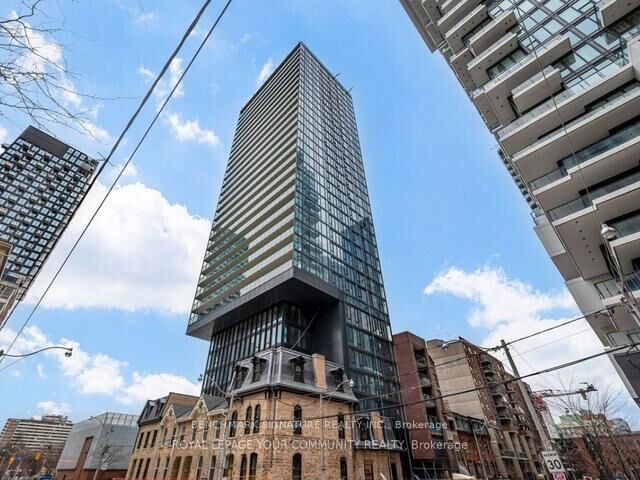 Property Photo:  47 Mutual Street 1705  ON M5B 0C6 