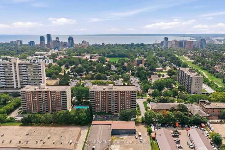 Property Photo:  1415 Ghent Avenue 203  ON L7S 1X4 