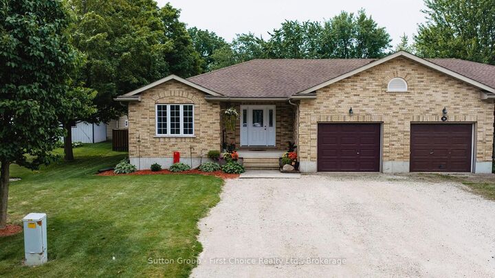 56 Huron Road — photo 1