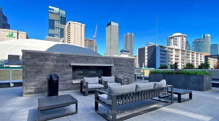 Property Photo:  403 Church Street 4203  ON M4Y 0C9 