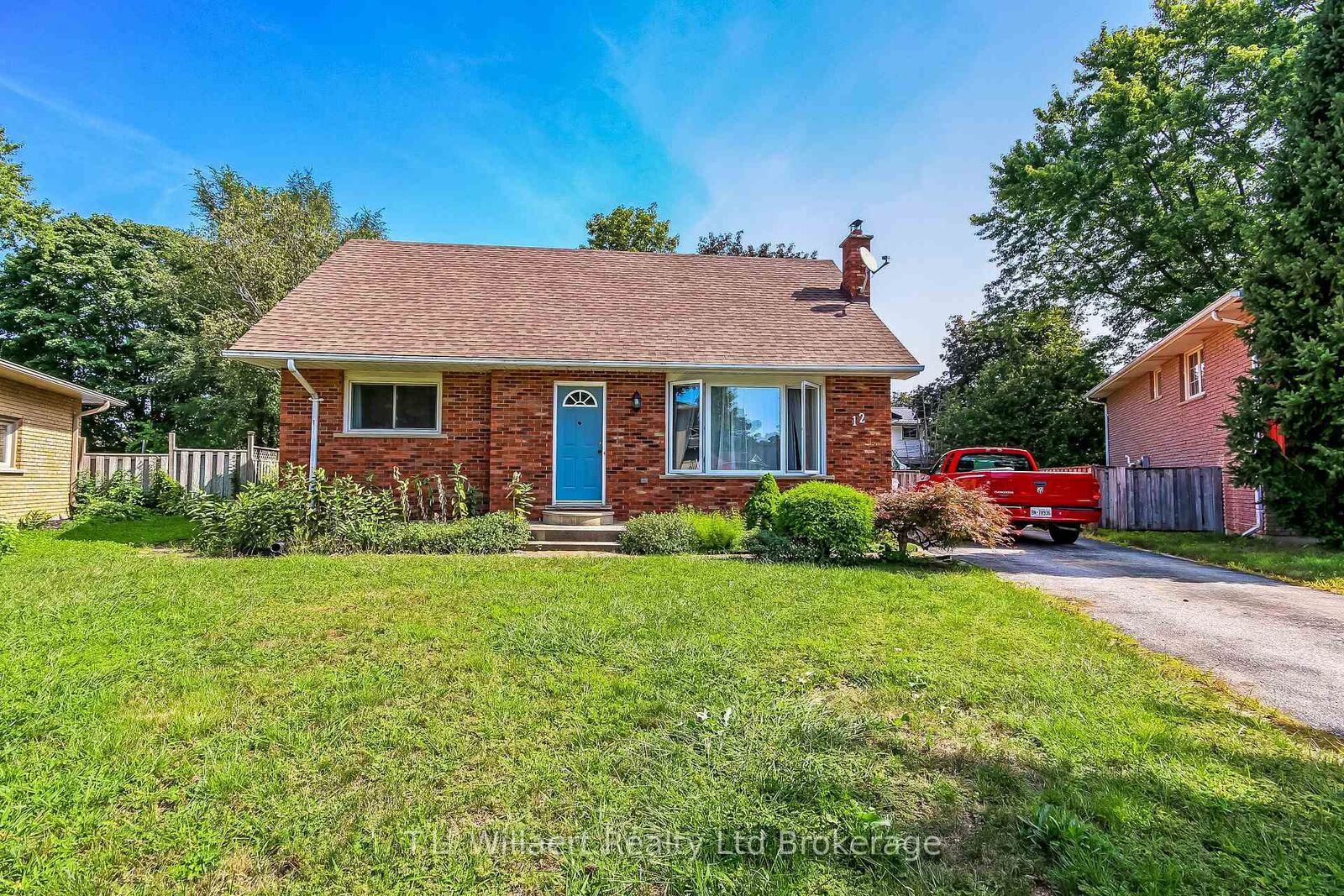 Property Photo:  12 Alba Avenue  ON N4G 4K1 