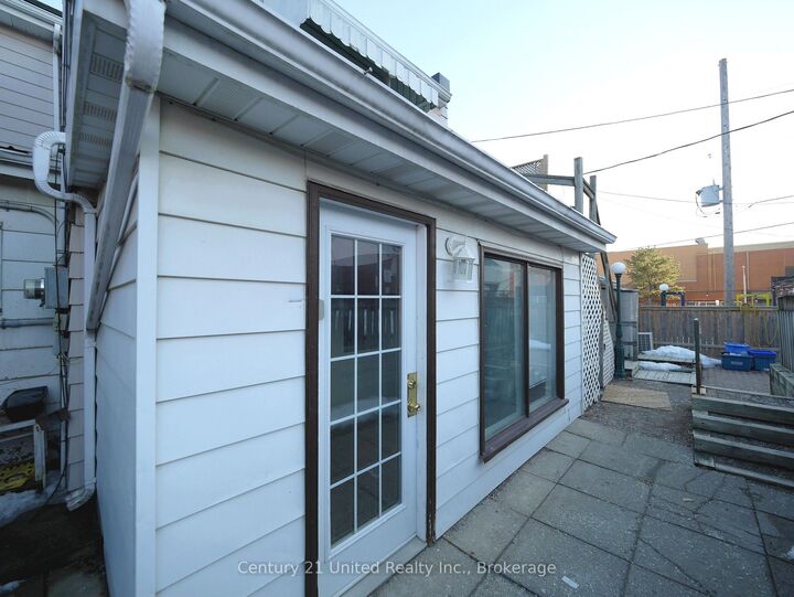 Property Photo:  375A Queen Street  ON K9H 3J7 