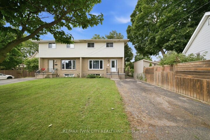 Property Photo:  44 Stanley Street  ON N3S 7K8 