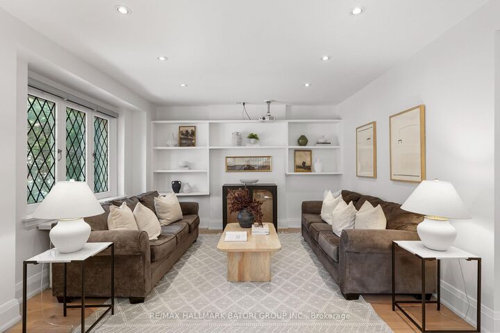 Property Photo: 555 Castlefield Avenue ON M5N 1L7