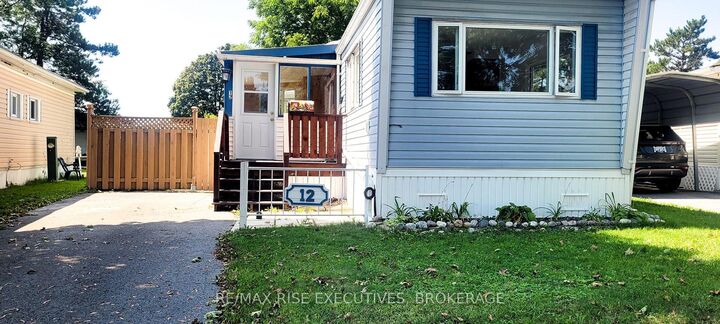 12 Wentworth Drive — photo 1