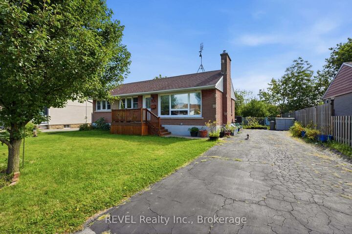Property Photo:  14 Gram Avenue  ON L3C 1H3 