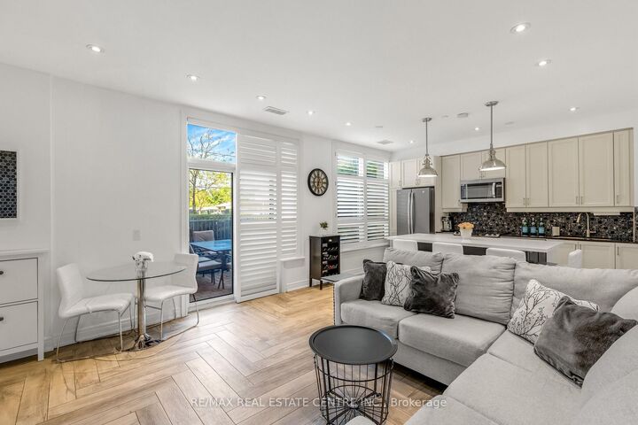 Property Photo: 701 Sheppard Avenue W 113 ON M3H 0B2