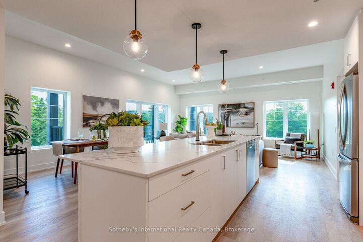Property Photo: 121 Mary St Street 311 ON L0M 1G0