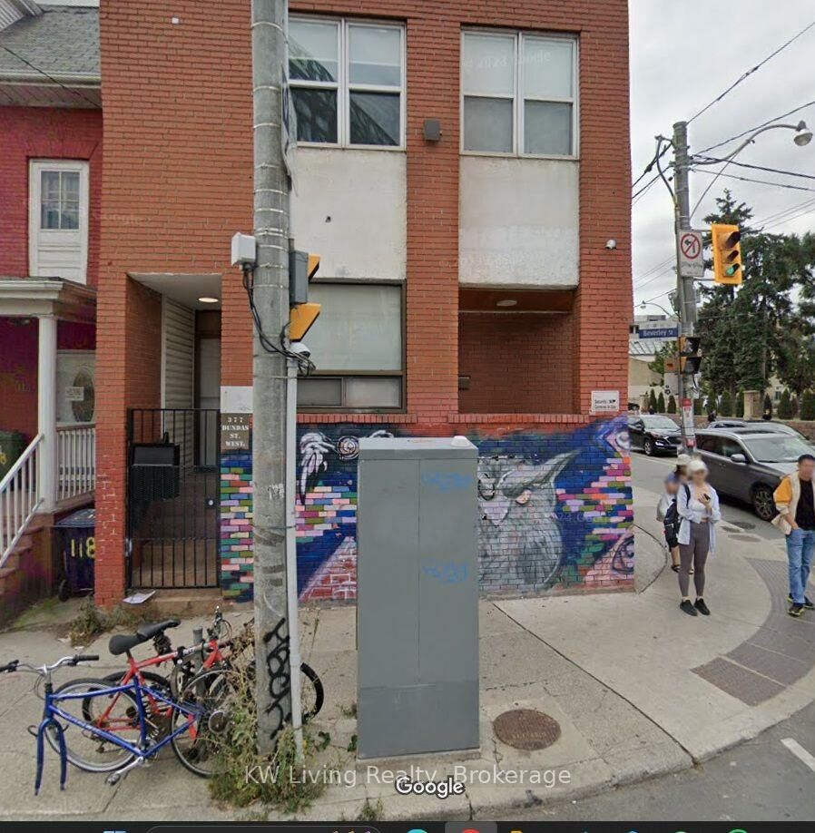 Photo de la propriété: 377 Dundas Street W 3rd Floor ON M5T 1G6