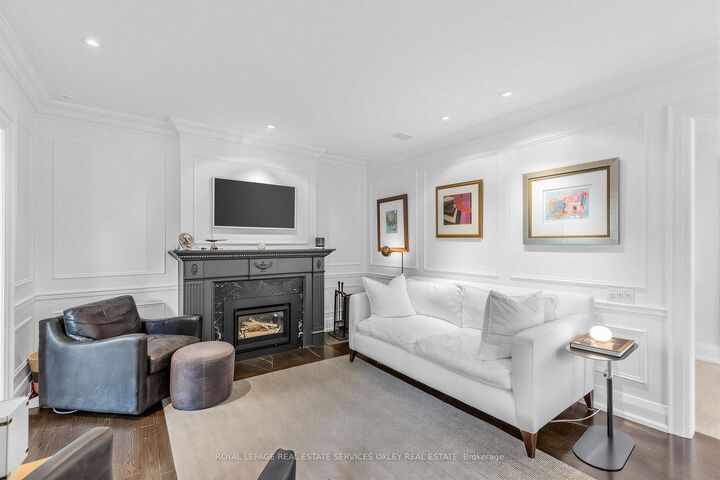 Property Photo: 113 Inglewood Drive ON M4T 1H6