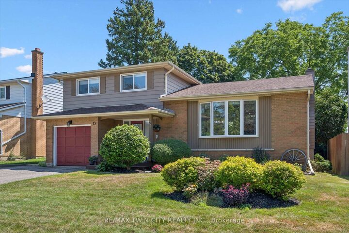 Property Photo: 19 McGarry Drive ON N2N 1A3