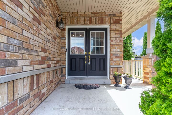 Property Photo:  1214 Harlstone Crescent  ON L1K 0J2 