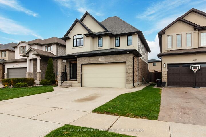 6685 Navin Crescent — photo 1