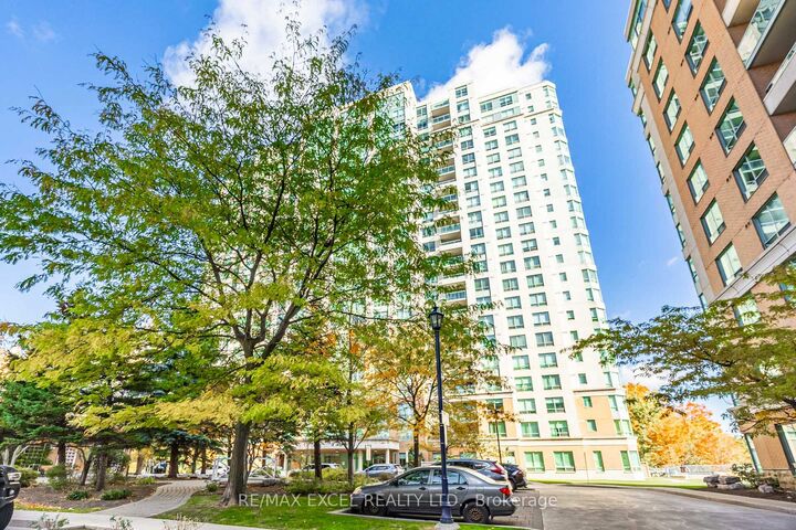 Property Photo: 125 Omni Drive W 739 ON M1P 5A9