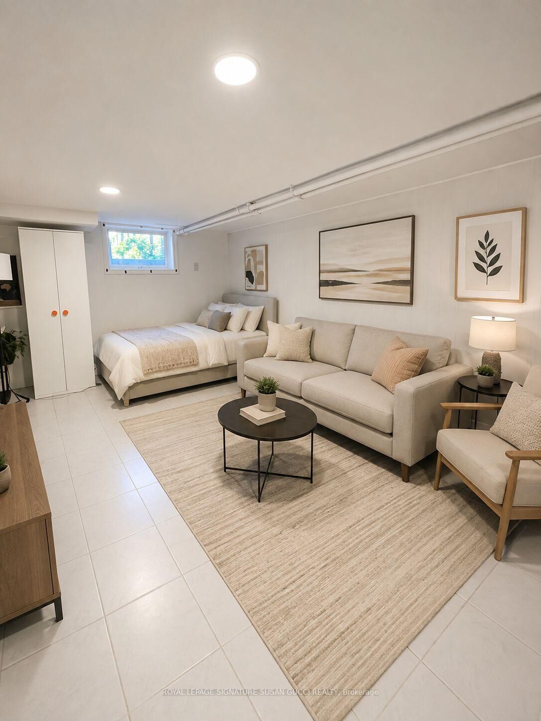 Photo de la propriété:  31 Lesmount Avenue Lower  ON M4J 3V5 
