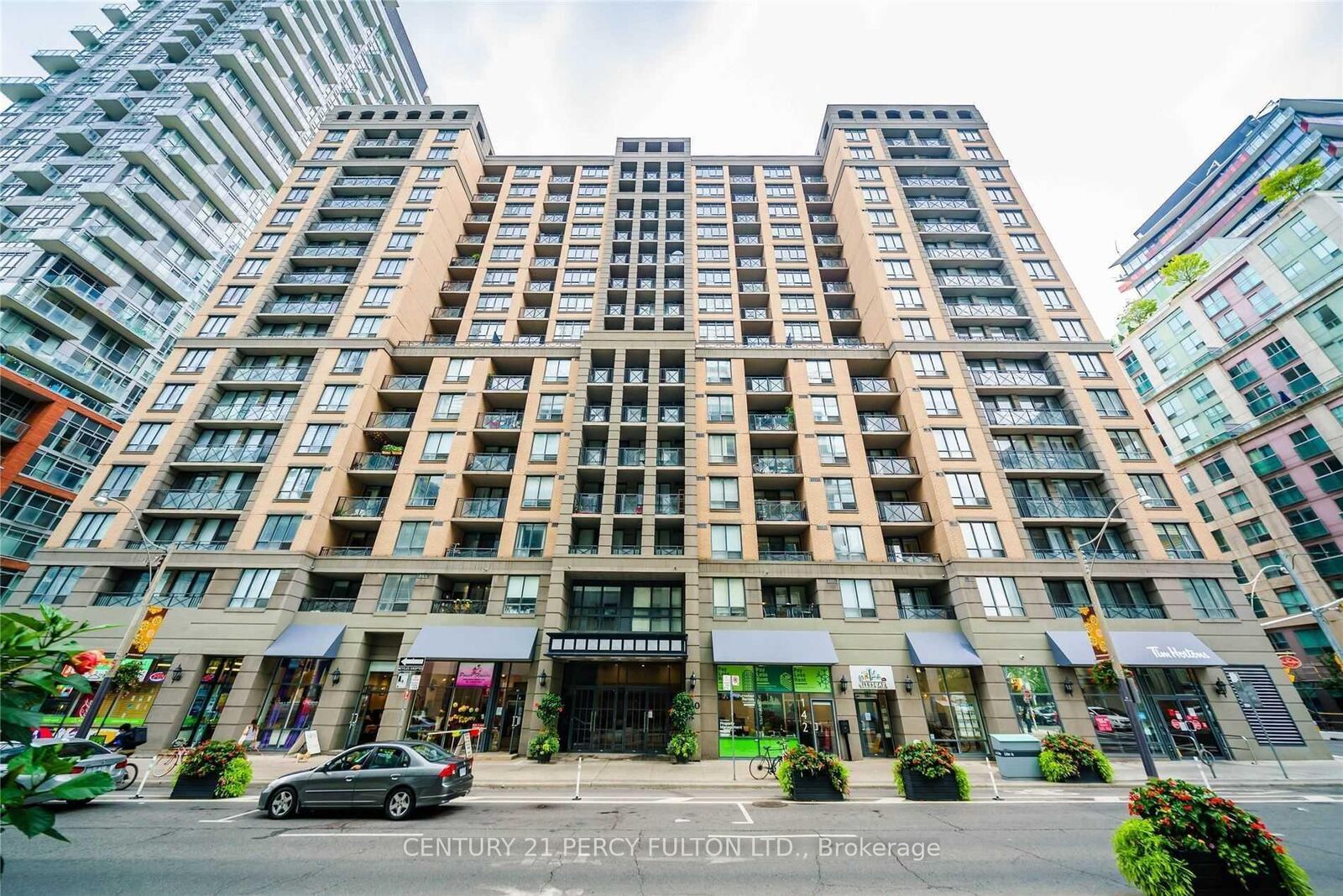 Property Photo:  140 Simcoe Street 809  ON M5H 4E9 