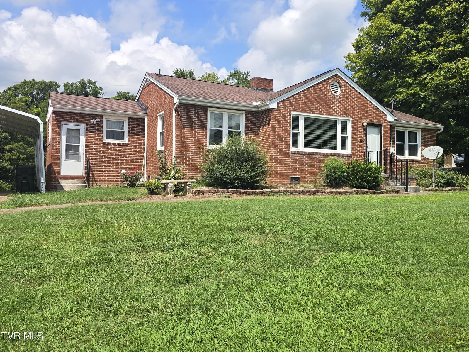 Property Photo:  587 North Holston River Drive  TN 37660 