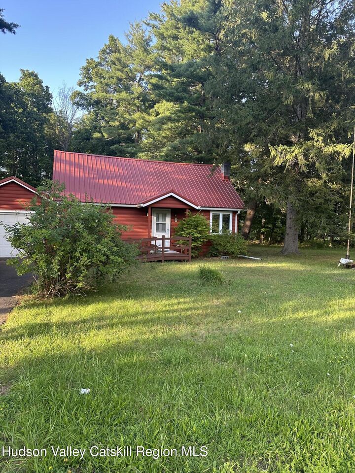 Property Photo: 52 Sunset NY 12083