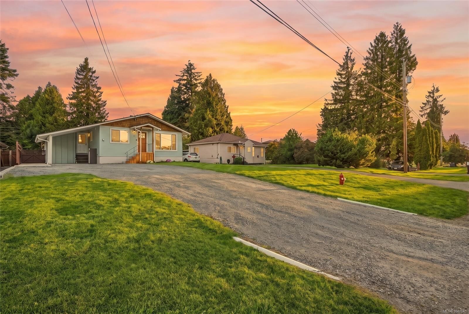 Property Photo:  219 McVickers St  BC V9P 0B9 