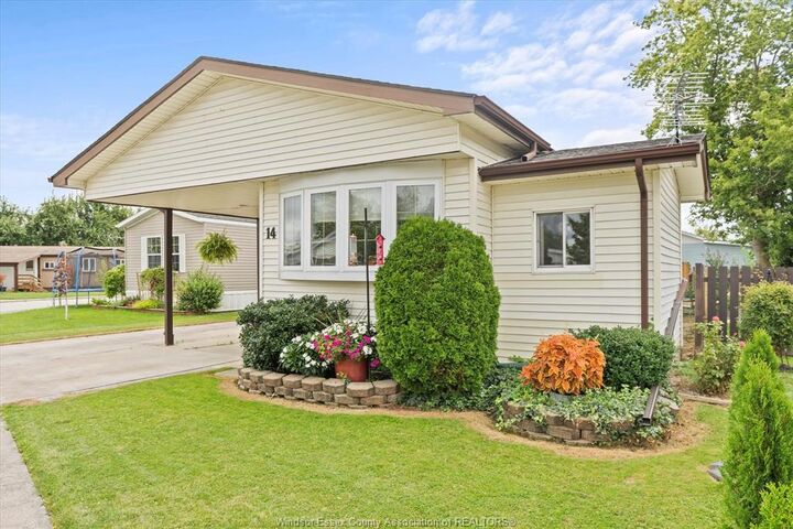 Property Photo: 14 Cedar Crescent ON N0R 1J0