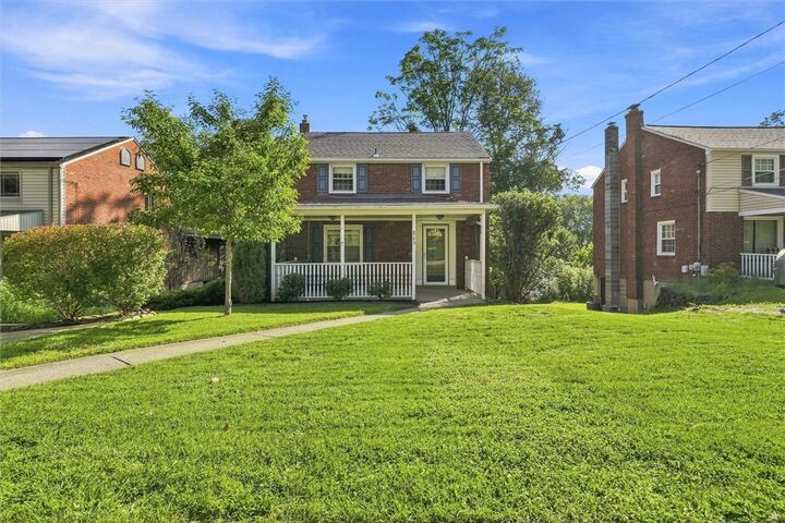 Property Photo: 863 Middle Rd PA 15234