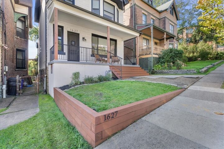 Property Photo: 1627 Antrim St PA 15212