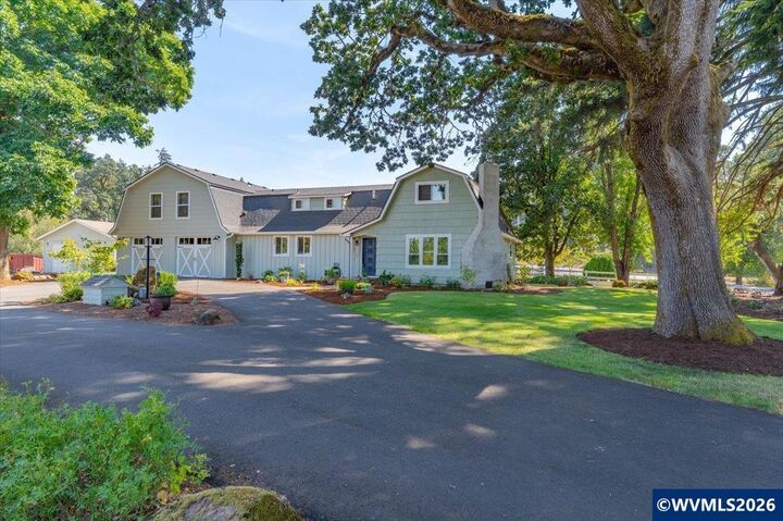 Property Photo:  230 Howell Prairie Rd SE  OR 97317 