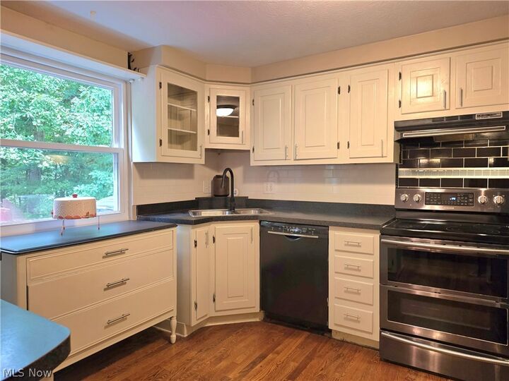 Property Photo:  9900 Pebble Beach Cove  OH 44202 