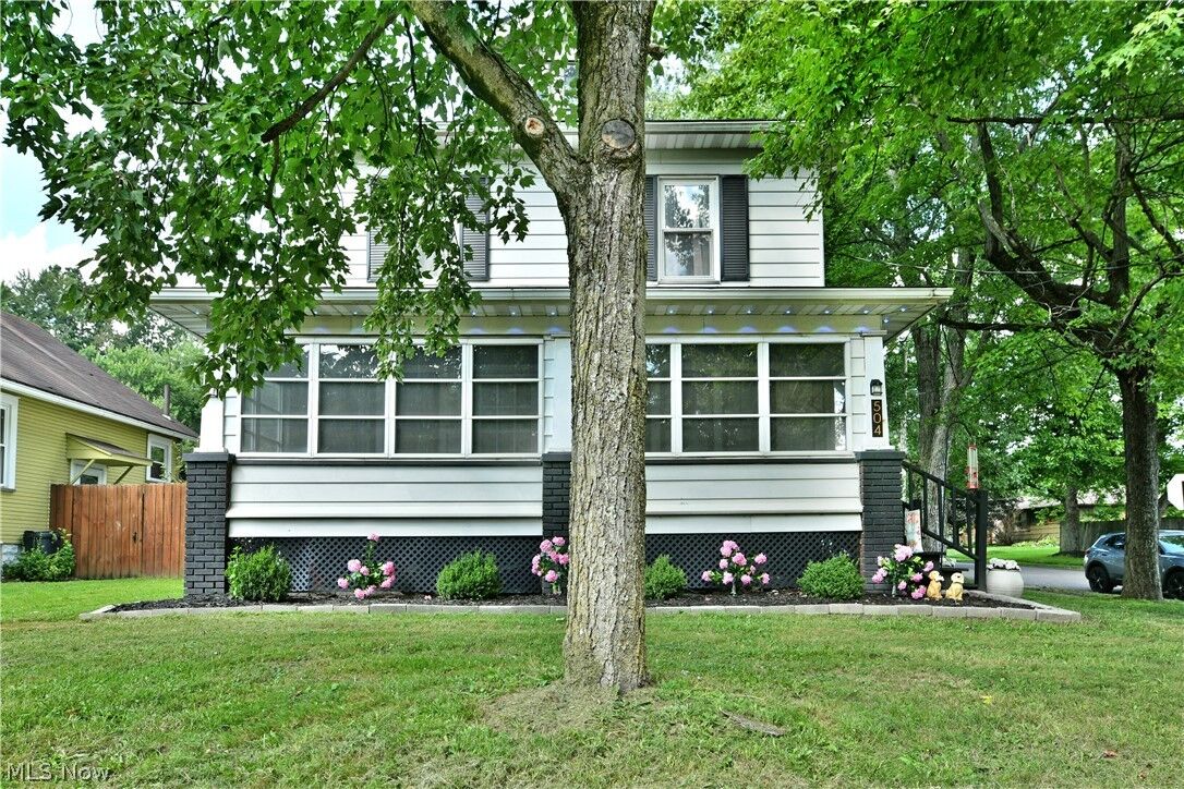 Property Photo: 504 5th Street OH 44446