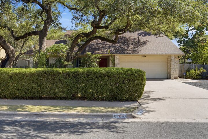 Property Photo:  4605 Grider Pass  TX 78749 