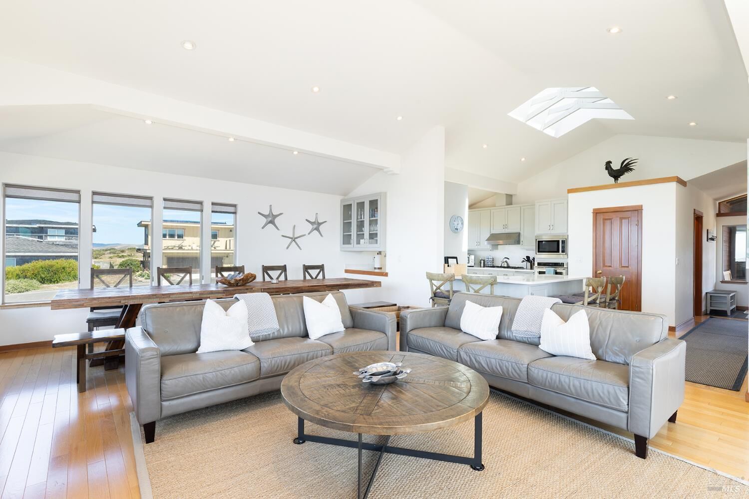 Property Photo:  471 Oceana Drive  CA 94929 