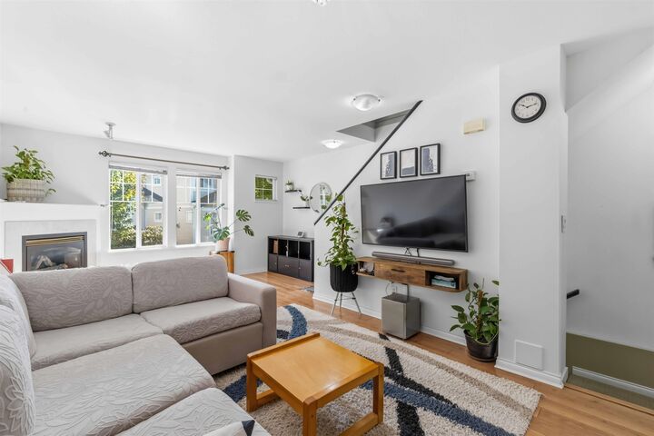 Property Photo: 6533 121 Street 16 BC V3W 1M5