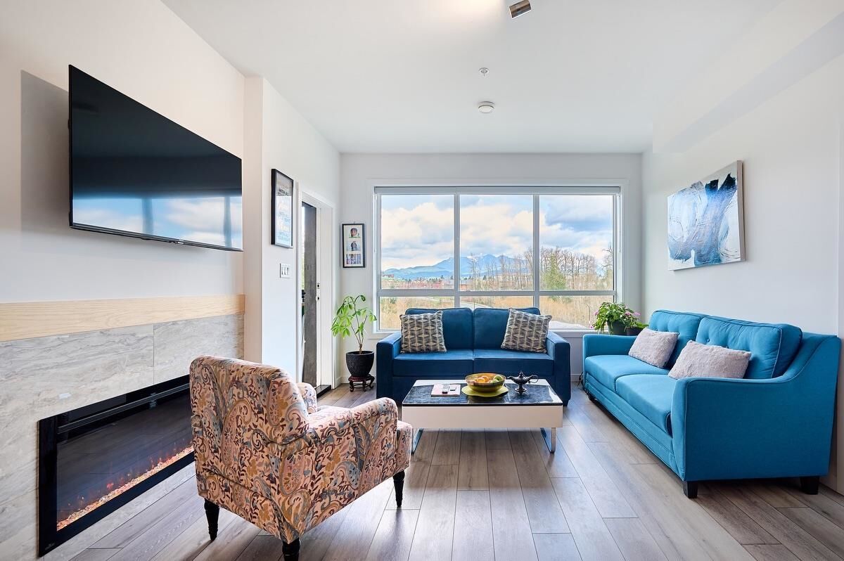 Property Photo: 11641 227 Street 317 BC V2X 9J6