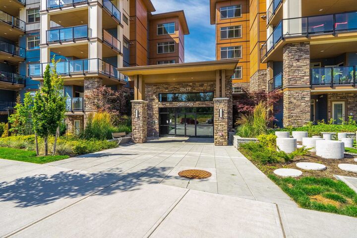 Property Photo:  20673 78 Avenue 513  BC V2Y 3K1 
