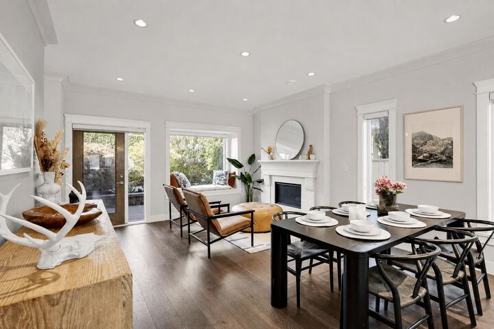 Property Photo: 545 E 4th Street BC V7L 1J7