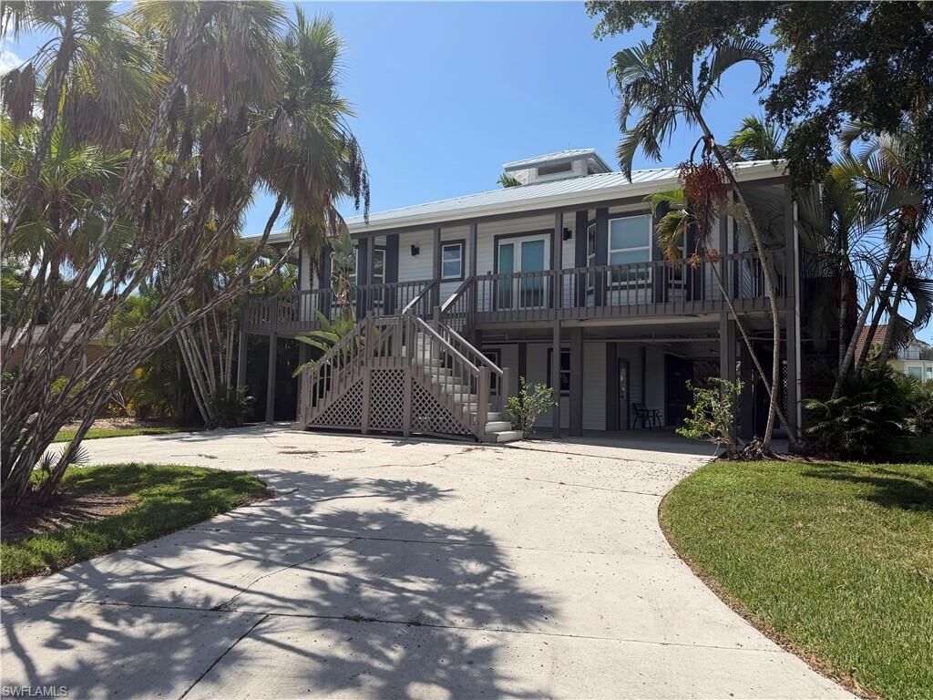 Property Photo:  27189 Gasparilla Dr  FL 34135 