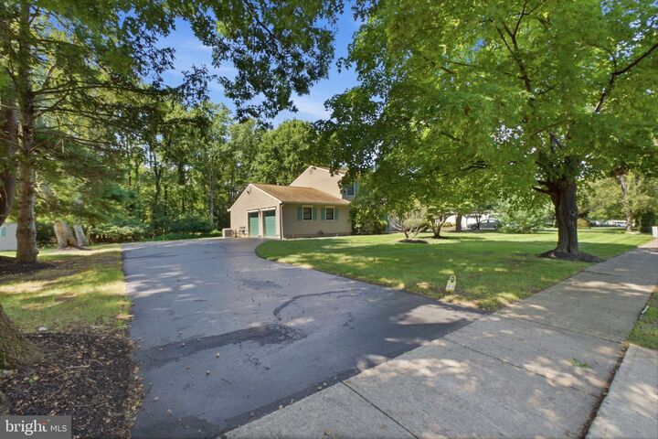 Property Photo:  15 Wayne Way  NJ 08520 