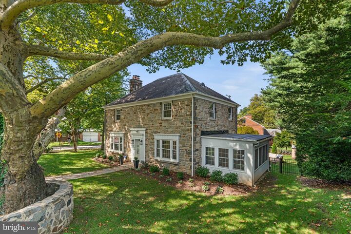 Property Photo:  5508 N Charles Street  MD 21210 