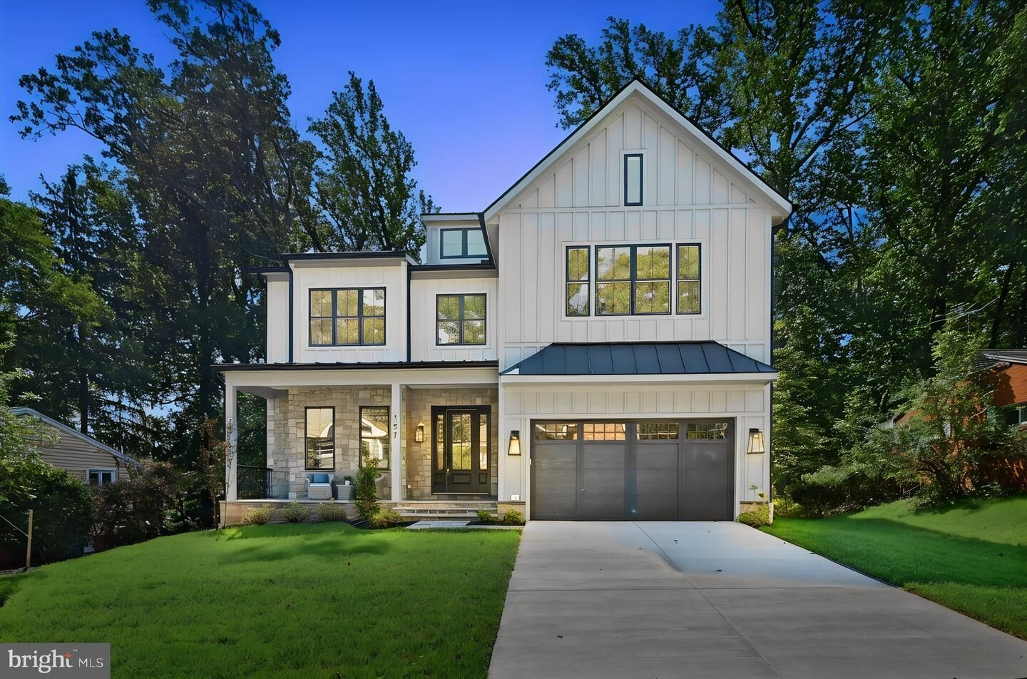 Property Photo:  107 Yeonas Drive SE  VA 22180 