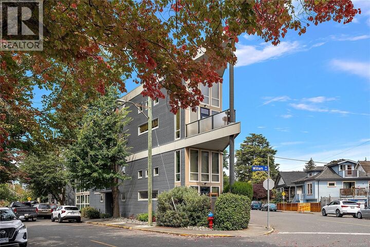 Property Photo:  407 William Street 7  BC V8S 2P5 