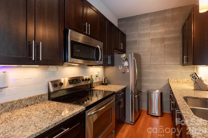 Property Photo:  2116 McClintock Road 122  NC 28205 