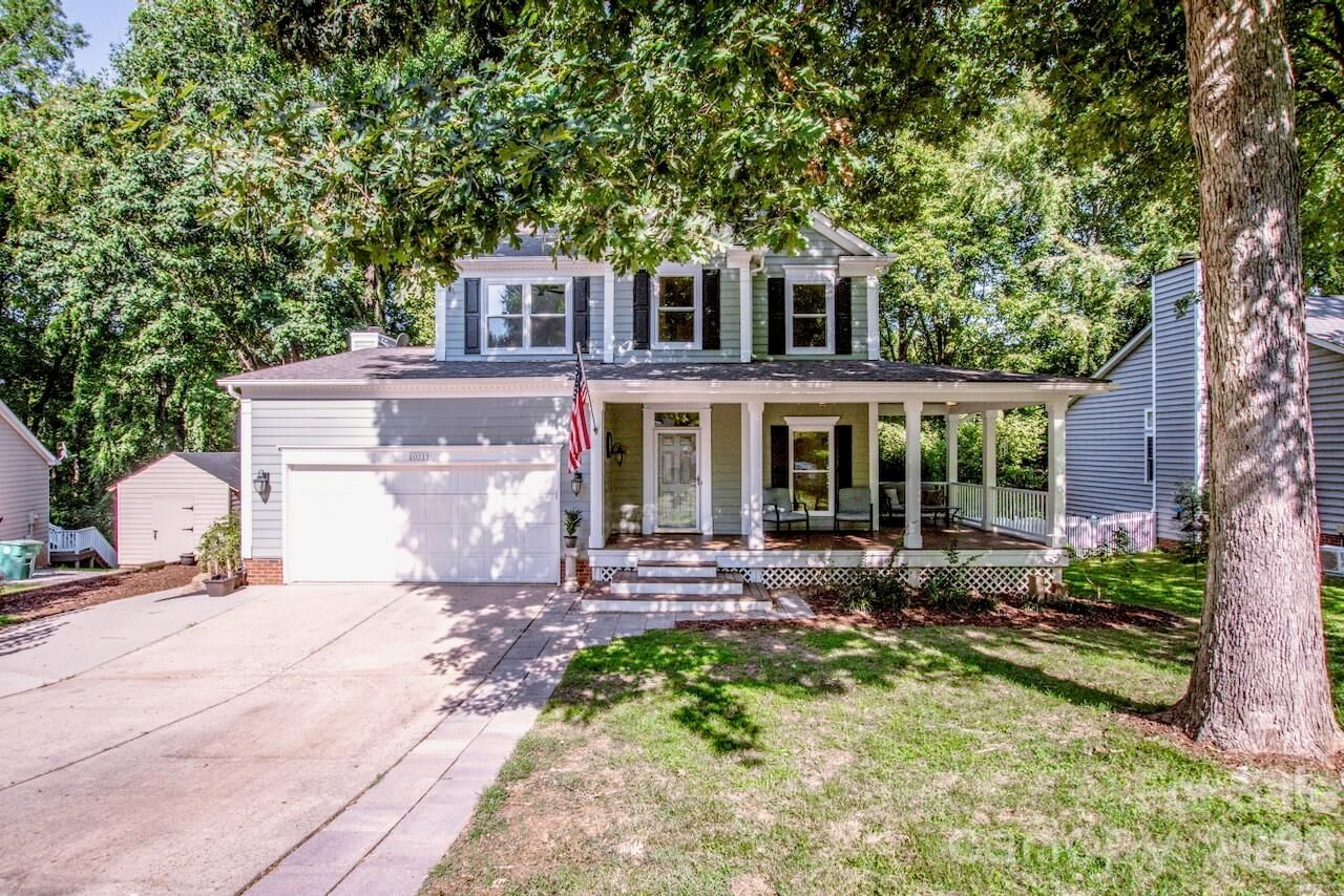 Property Photo:  10211 Danesway Lane  NC 28031 