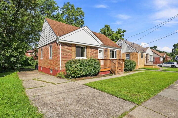 Property Photo:  5719 Kiefer Court  OH 45224 