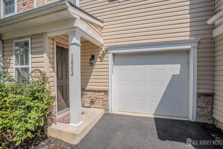 Property Photo:  1002 Hights Farm Road  NJ 08831 