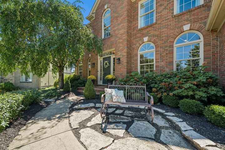 Property Photo:  6353 Cragie Hill Court  OH 43017 