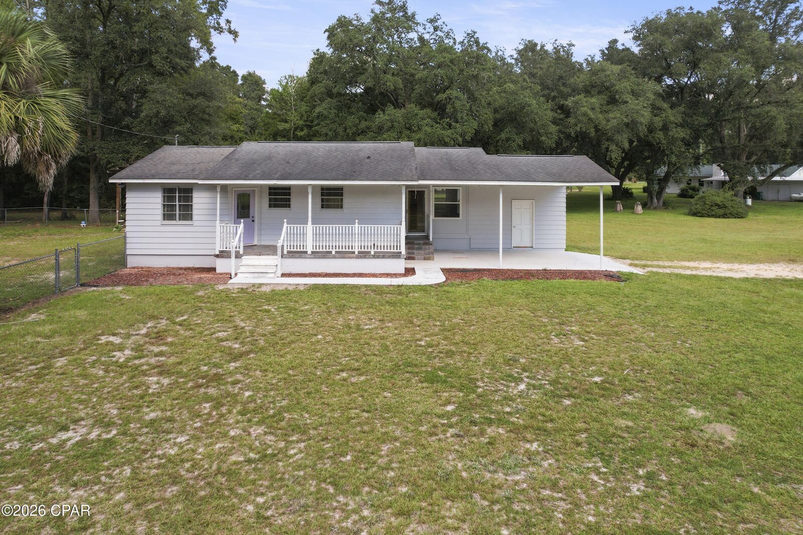 Property Photo:  825 Jones Court  FL 32428 